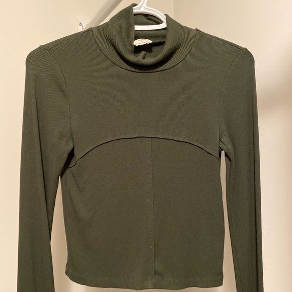 Aritzia Wilfred Turtleneck Green Size S - Picture 1 of 2